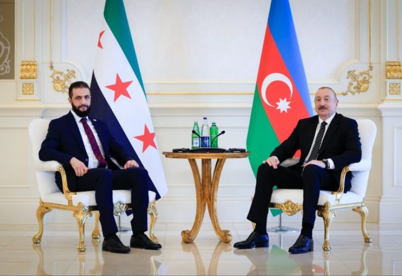 الرئيس السوري أحمد الشرع يلتقي رئيس جمهورية أذربيجان إلهام علييف في باكو
