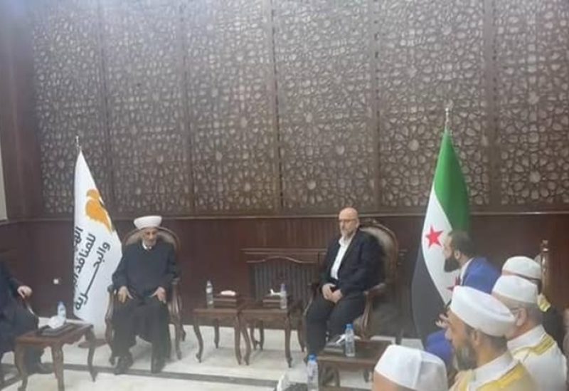 معاون وزير الأوقاف السوري سامر بيرقدار ومدير العلاقات العامة أحمد الحلاق مفتي الجمهوريّة اللبنانيّة الشيخ عبد اللطيف دريان