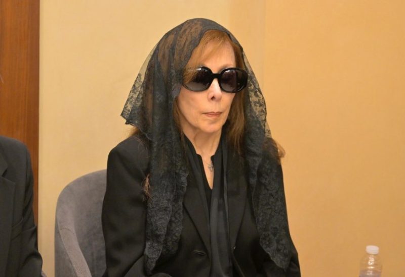 السيدة فيروز في جنازة نجلها زياد الرحباني