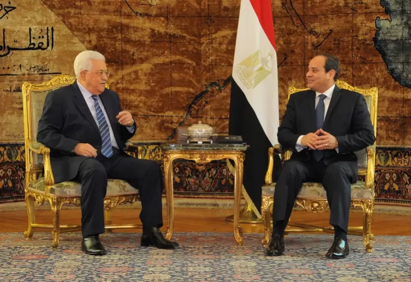الرئيس المصري عبد الفتاح ونظيره الفلسطيني محمود عباس - أرشيفية