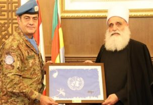 لقاء جمع بين شيخ العقل لطائفة الموحّدين الدروز الشيخ سامي أبي المنى في دار الطائفة في بيروت، وقائد قوة الطوارئ الدولية في جنوب لبنان "اليونيفيل" الجنرال ديوداتو أبانيارا