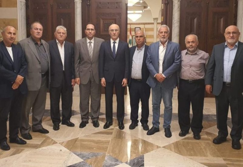 وفد من المجلس التنفيذي لنقابة أصحاب محطات المحروقات في لبنان، برئاسة النقيب الدكتور جورج البراكس، وزير الداخلية والبلديات أحمد الحجار