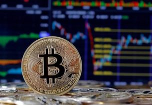 أمريكان بتكوين