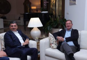 الشيخ بهاء رفيق الحربري والسفير البريطاني في لبنان هاميش كويل