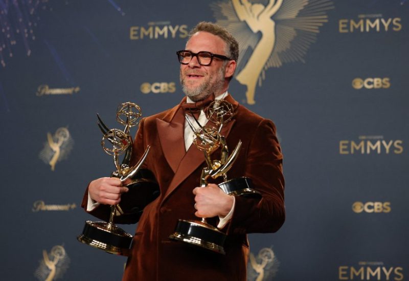 سيث روغن وجين سمارت أوائل الفائزين بجوائز إيمي