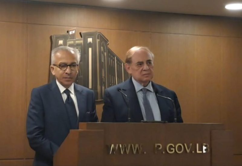 النائب فريد البستاني وحضور وزير الاقتصاد عامر البساط