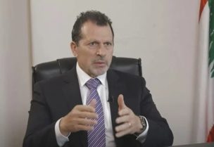 وزير المهجرين ووزير الدولة لشؤون التكنولوجيا كمال شحادة