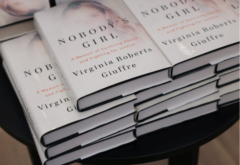 مذكرات فرجينيا جوفري تعيد الأمير آندرو إلى دائرة الجدل مجدداً