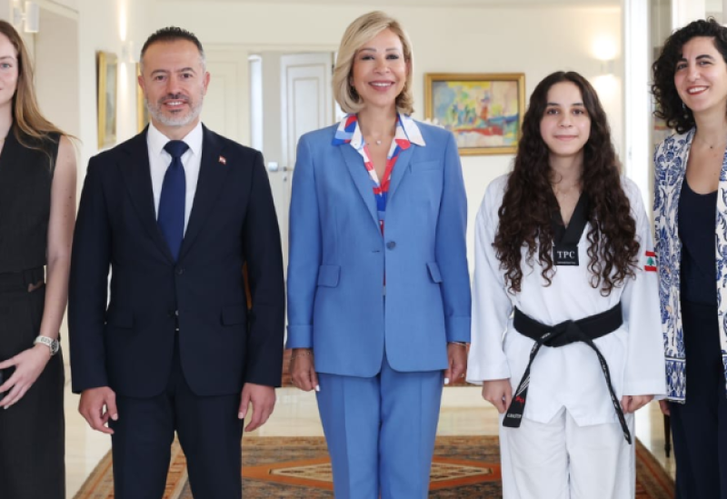 السيدة الأولى نعمت عون تستقبل وفد اتحاد التايكواندو وتدعم لاعبة أولمبياد الصم-الوكالة الوطنية