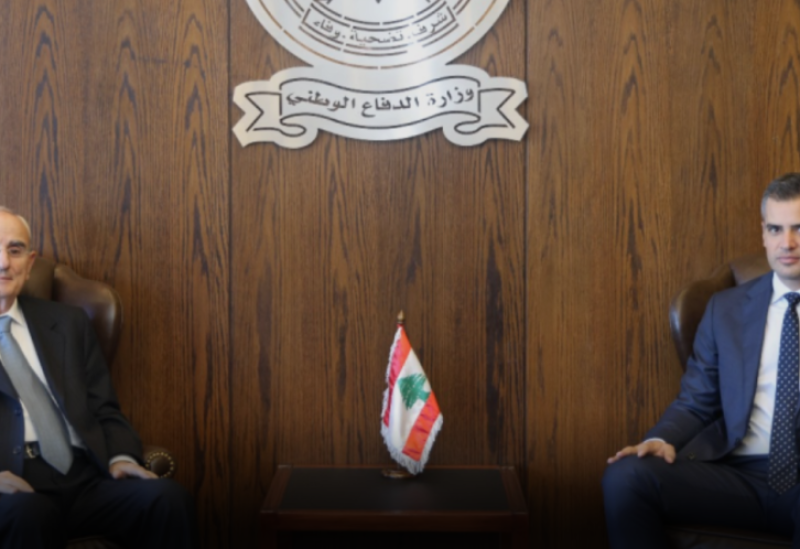 وزير الدفاع الوطني اللواء ميشال منسى والنائب طوني فرنجية