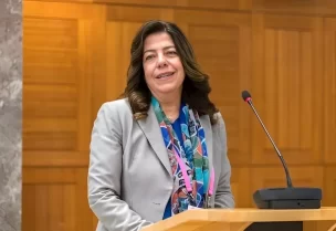 الوزيرة الدكتورة نورا بايراقدريان