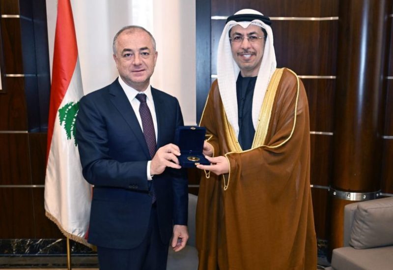 نائب رئيس مجلس النواب الياس بو صعب، في مكتبه بالمجلس النيابي، مع سفير دولة الامارات العربية المتحدة السيد فهد سالم سعيد الكعبي
