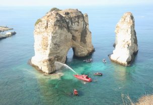 الدفاع المدني ينفّذ حملة تنظيف في الروشة بالتعاون مع “Swim Lebanon” حفاظًا على الشواطئ اللبنانية