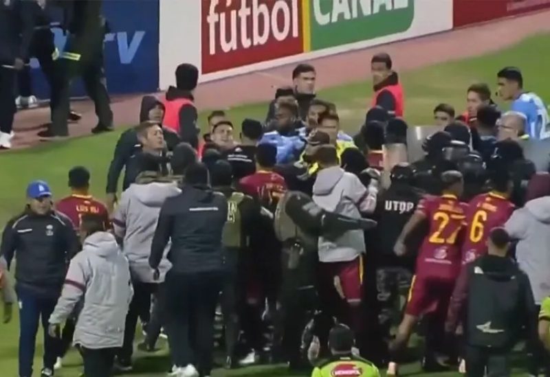 شجار جماعي بمباراة في كأس بوليفيا