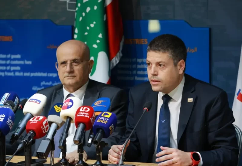 رئيس مجلس الإدارة، مدير عام مرفأ بيروت، مروان النفّي، في مؤتمر صحافي مشترك مع رئيس هيئة الشراء العام الدكتور جان العلية، وبحضور أعضاء مجلس الإدارة