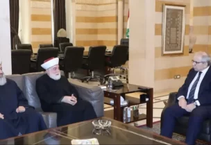 رئيس مجلس الوزراء الدكتور نواف سلام صباح اليوم في السرايا مفتي طرابلس والشمال محمد إمام ومفتي عكار زيد زكريا.