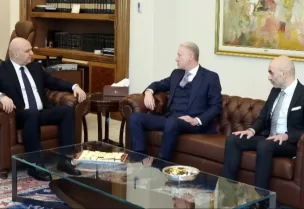 رئيس الجمهورية العماد جوزاف عون مع وزير الخارجية والمغتربين يوسف رجي
