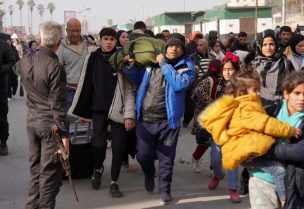نازحون في حلب جراء الاشتباكات بين الجيش السوري وقسد