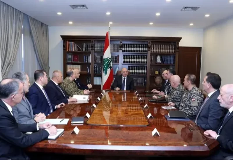 ترأس رئيس الجمهورية العماد جوزاف عون اجتماعًا أمنيًا في قصر بعبدا، بحضور الوزراء وقادة الأجهزة الأمنية