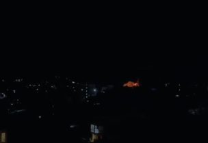 استهداف المبنى المهدد في بلدة أنصار جنوبي لبنان