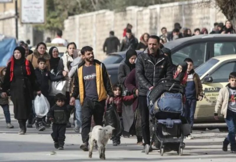 نازحون من حيي الشيخ مقصود والأشرفية في حلب