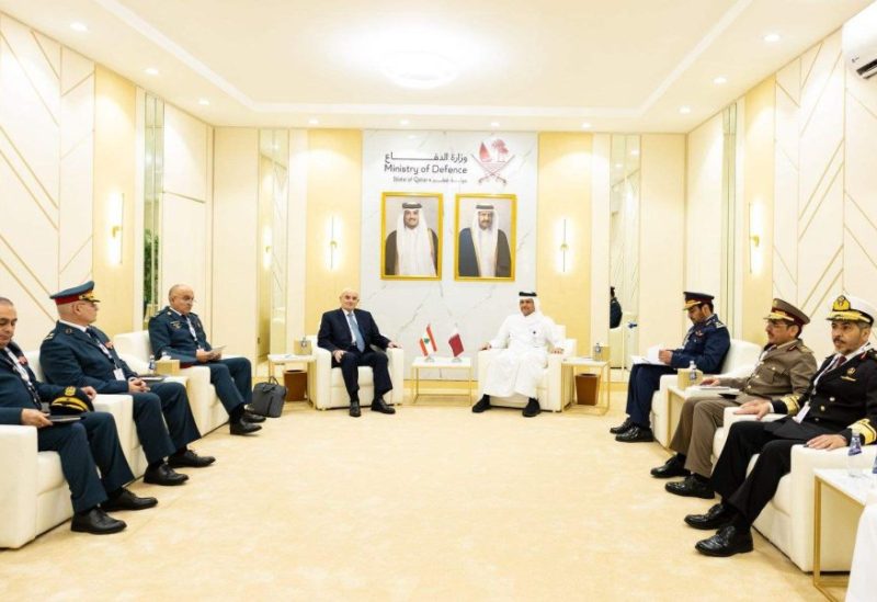 وزير الدفاع الوطني اللواء ميشال منسى يلتقي الشيخ تميم بن حمد آل ثاني، أمير دولة قطر وعدد من المسؤولين