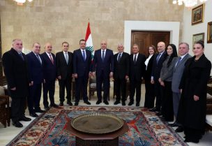 رئيس الجمهورية العماد جوزاف عون يستقبل نقيب المحامين في طرابلس المحامي مروان ضاهر مع الوفد المرافق