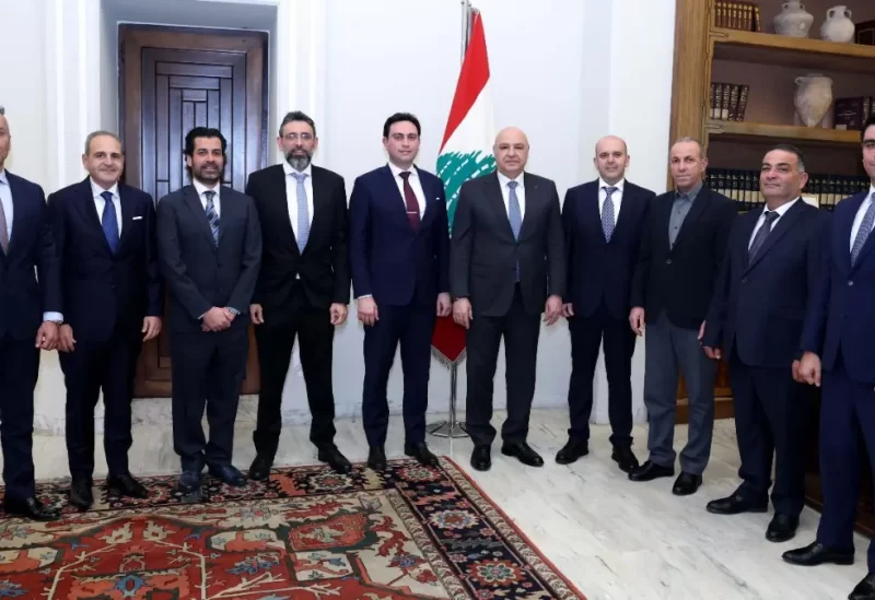 رئيس الجمهورية العماد جوزاف عون لقاءاته اليوم، واستقبل بعد الظهر في قصر بعبدا وفد النقابة اللبنانية للدواجن برئاسة السيد وليم بطرس