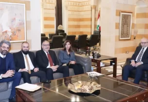 رئيس مجلس الوزراء الدكتور نواف سلام النائبة حليمة القعقور