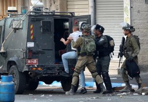 الجيش الاسرائيلي يعتقل فلسطينياً في الضفة الغربية