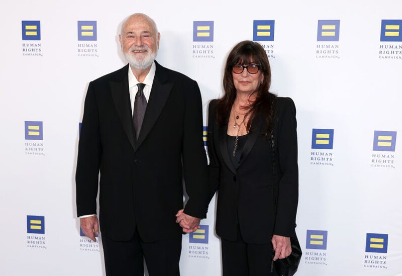 اخبار المجتمع – دفع نجل مخرج هوليوود المقتول روب راينر بأنه غير مذنب في جريمة القتل