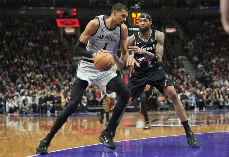 اخبار الرياضة – توتنهام ينتفض في الربع الرابع ويهزم رابتورز ويحقق فوزه العاشر على التوالي