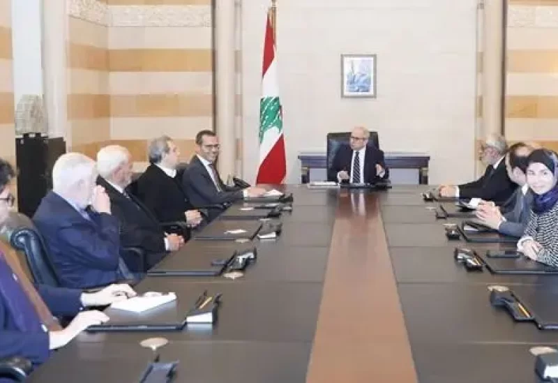 رئيس مجلس الوزراء نواف سلام اجتماعاً ضمّ وزير المالية ياسين جابر، ورئيس الاتحاد العمالي العام بشارة الأسمر، ورئيس اتحادات النقل البري بسام طليس