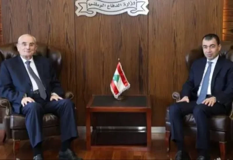 وزير الدفاع الوطني اللواء ميشال منسى في مكتبه في اليرزة، النائب سيزار أبي خليل