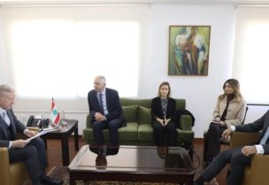 وزير الخارجية والمغتربين يوسف رجي والسفير الفرنسي لدى لبنان Hervé Magro