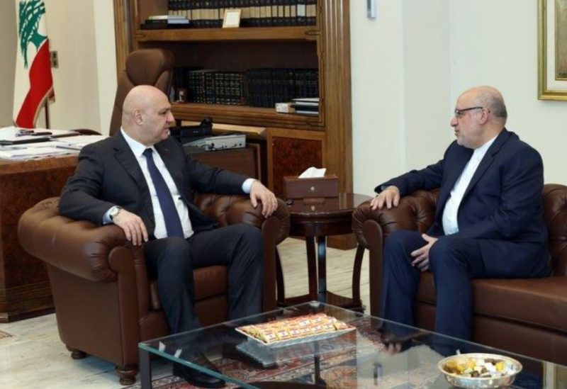 الرئيس جوزاف عون مع السفير الإيراني مجتبى أماني