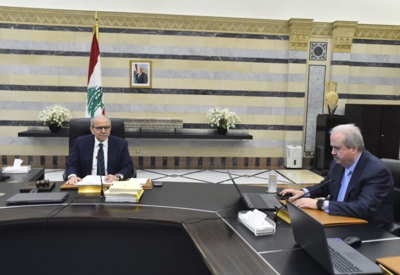 رئيس مجلس الوزراء الدكتور نواف سلام يترأس جلسة لمجلس الوزراء