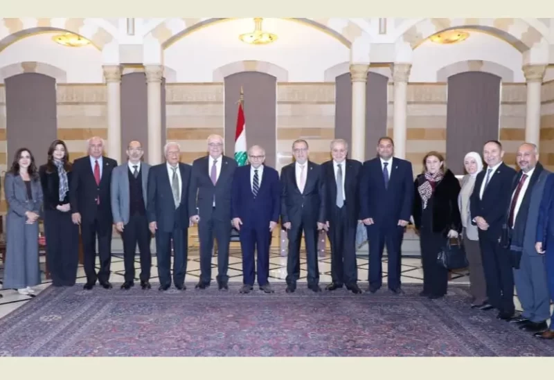 رئيس مجلس الوزراء الدكتور نواف سلام قبل ظهر اليوم وفدًا مشتركًا من جمعيتي جمعية المقاصد الخيرية الإسلامية في بيروت وجمعية المقاصد الخيرية الإسلامية في صيدا، برئاسة الدكتور فيصل سنو والأستاذ فايز البزري.
