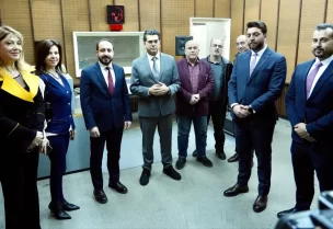 وزير الإعلام المحامي د. بول مرقص أقسام إذاعة لبنان، برفقة وفد من الوكالة التركية للتعاون والتنسيق (تيكا)، ضم منسق أعمال الوكالة بوراك يورداكول ونائبته سيراب مائير، ومدير المشروع محمد مقصود، وذلك في حضور مدير الإذاعة محمد غريب ومديرة البرامج ريتا نجيم الرومي.