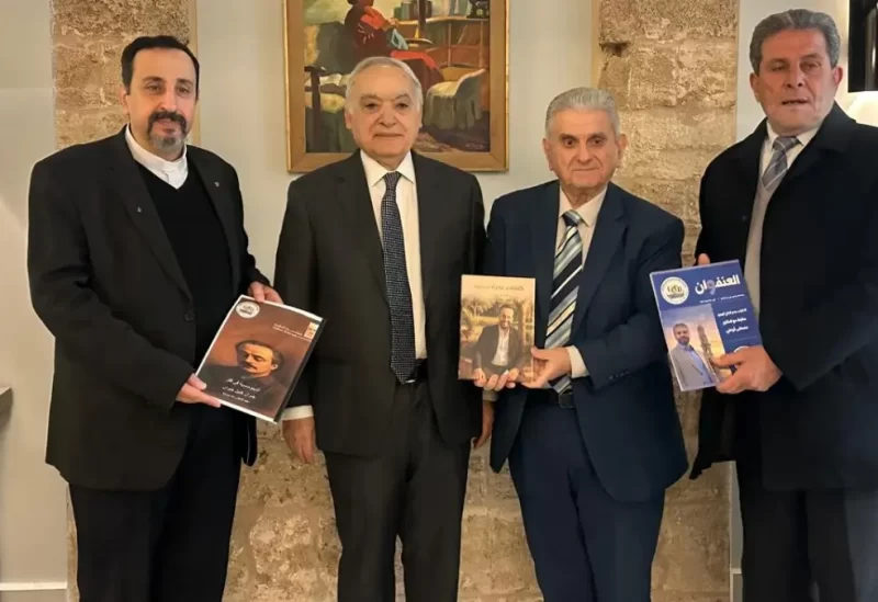 وزير الثقافة الدكتور غسان سلامة في مكتبه في المكتبة الوطنية – الصنائع وفداً من نادي الشرق لحوار الحضارات ضمّ عضو مجلس الأمناء الأب طوني غانم، رئيس النادي الدكتور إيلي السرغاني، وعضو الهيئة الإدارية جورج صقر،