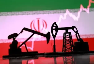 مصادر: إيران تعرض النفط على الهند بسعر أعلى من خام برنت