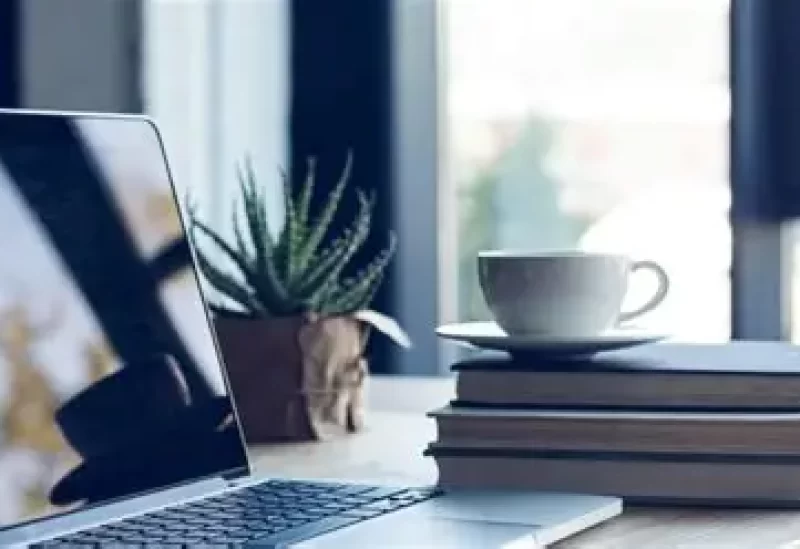 فيكتوريا الأسترالية تقرّ حق العمل من المنزل يومين أسبوعيًا