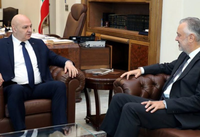 رئيس الجمهورية العماد جوزاف عون في قصر بعبدا والنائب السابق هادي حبيش