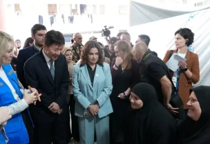 المفوضية السامية للأمم المتحدة لشؤون اللاجئين بزيارة تفقدية أجراها سفير جمهورية كوريا غيون غيوسوك، برفقة وزيرة الشؤون الاجتماعية الدكتورة حنين السيد، إلى أحد مراكز الإيواء الجماعية المعتمدة في بيروت، حيث اطّلع الوفد على أوضاع العائلات النازحة والخدمات المقدّمة لها.