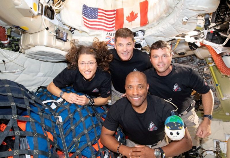 اخبار التكنولوجيا – انطلق رواد فضاء أرتميس 2 في رحلة العودة من القمر إلى الأرض