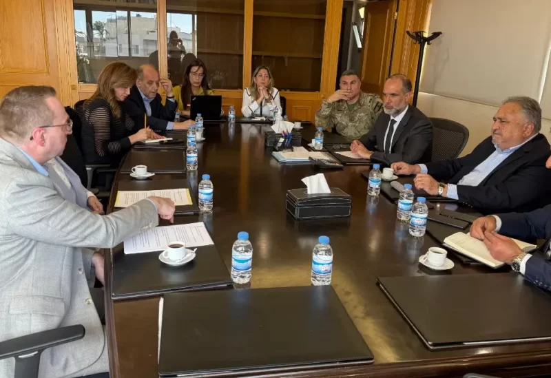 لبنان – ويعد تحسين أمن المطارات وتطوير البنية التحتية من أولويات الحكومة