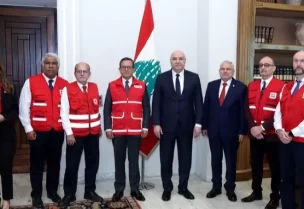 رئيس الجمهورية العماد جوزاف عون أمام وفد من الاتحاد الدولي لجمعيات الصليب الأحمر والهلال الأحمر على ضرورة الضغط على إسرائيل لاحترام القوانين والاتفاقيات الدولية، ووقف استهداف المدنيين والمسعفين والدفاع المدني والهيئات الإنسانية الصحية والإغاثية.