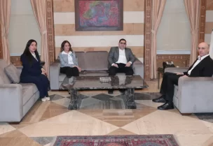 وزير الداخلية والبلديات أحمد الحجار اجتماعاً في مكتبه مع محافظ جبل لبنان القاضي محمد مكاوي، بحضور قائمقام المتن مارلين حداد وقائمقام كسروان ستريدا نبهان