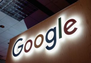 شعار جوجل خلال مؤتمر في ولاية تكساس الأمريكية يوم 24 مارس آذار 2026. تصوير: دانييل فيلاسانا - رويترز