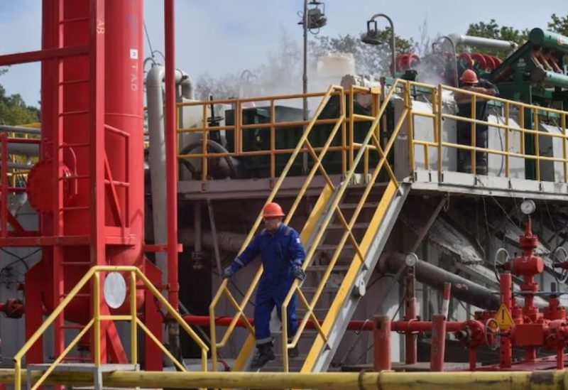 منشأة للغاز تابعة لشركة الطاقة الحكومية الأوكرانية نافتوجاز" بمنطقة لفيف في صورة من أرشيف رويترز